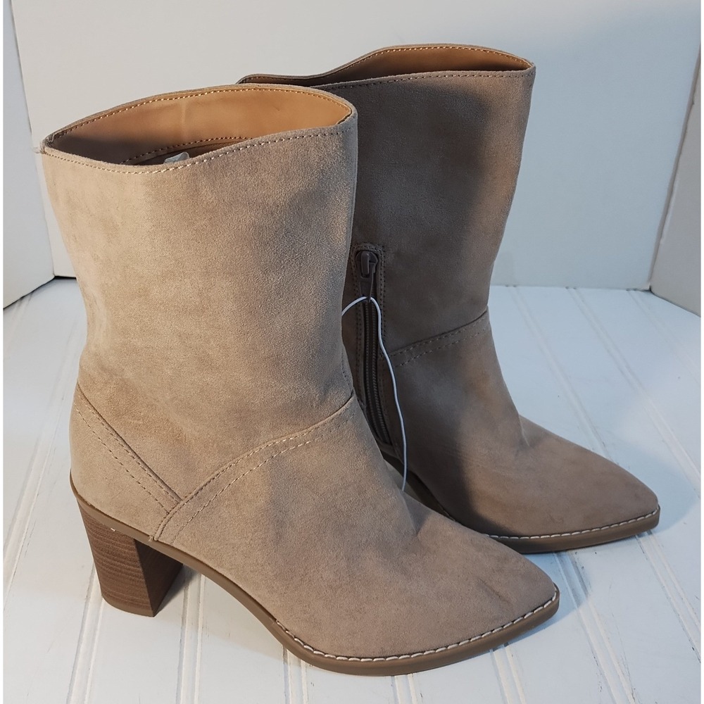 Universal Thread Elaine Ankle Boots Memory Foam Suede Pointed Toe Women 7 Taupe